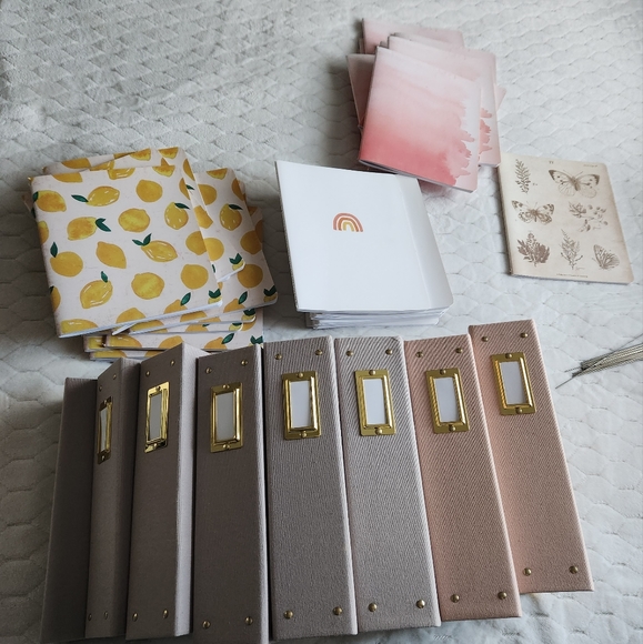 Heidi Swapp Storyline binder - Picture 4 of 4